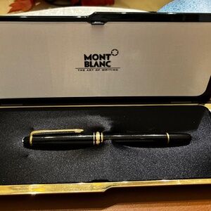 1980's MONTBLANC BLACK MEISTERSTUCK ROLLERBALL PEN